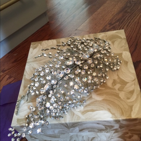 Swarovski crystal headpiece from bridal styles NY - Picture 3 of 5